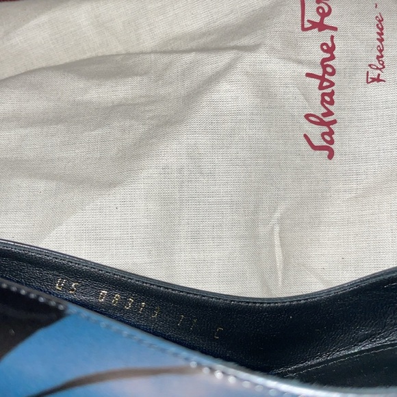 Salvatore Ferragamo Sling Back Heel SZ 11C perfect if you wear 10B - Picture 7 of 8